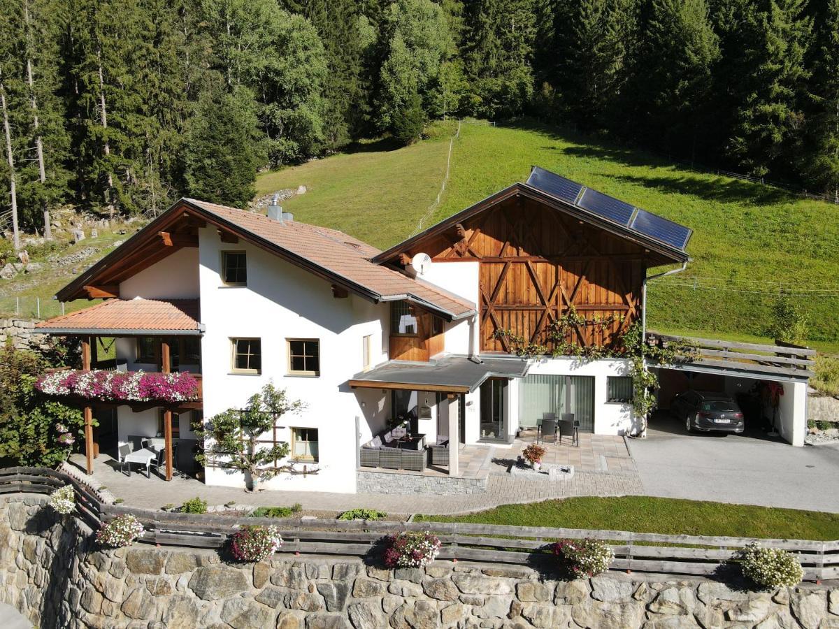 Haus Evelin Apartman Sankt Leonhard im Pitztal Kültér fotó