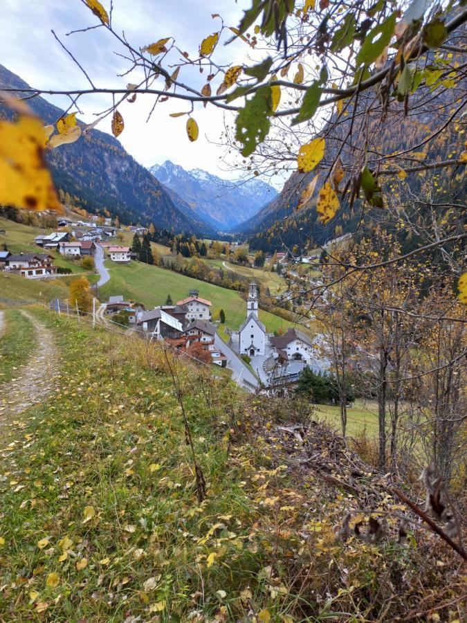 Haus Evelin Apartman Sankt Leonhard im Pitztal Kültér fotó