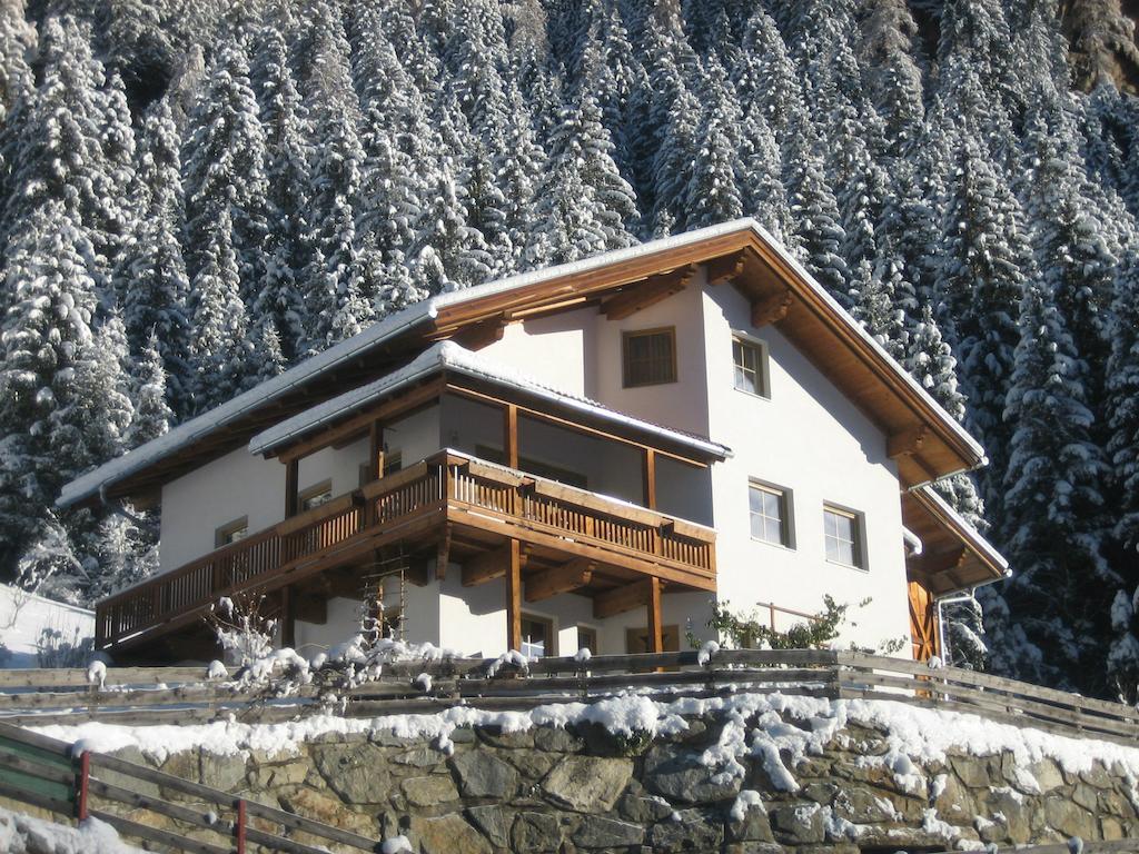 Haus Evelin Apartman Sankt Leonhard im Pitztal Kültér fotó